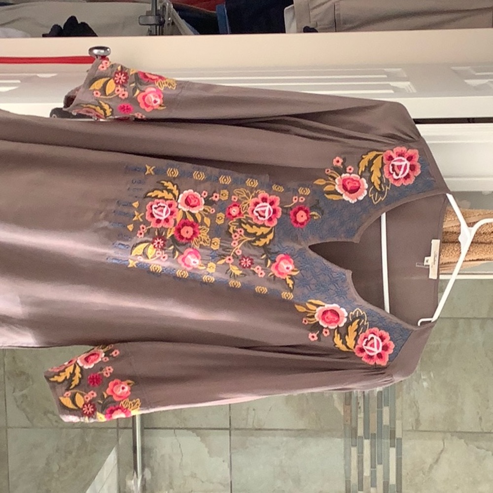 Embroiled blouse